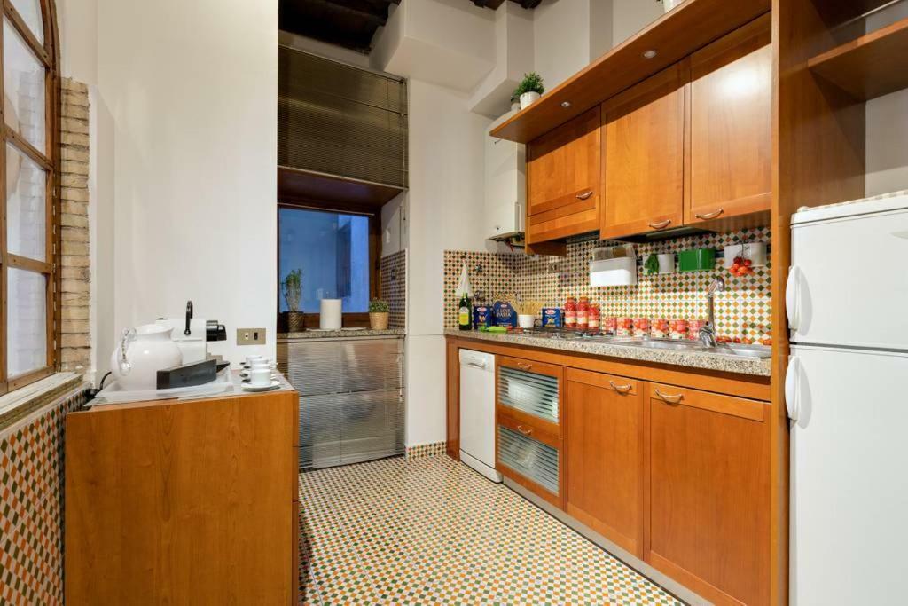 Arenula Luxury Apartamento *