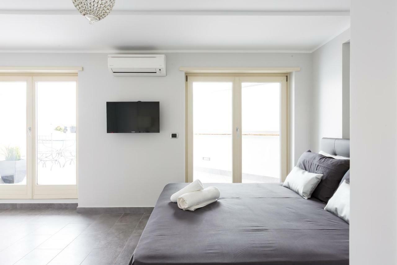 Apartment Penthouse 40 In Trastevere With Seasonally Jacuzzi Rome