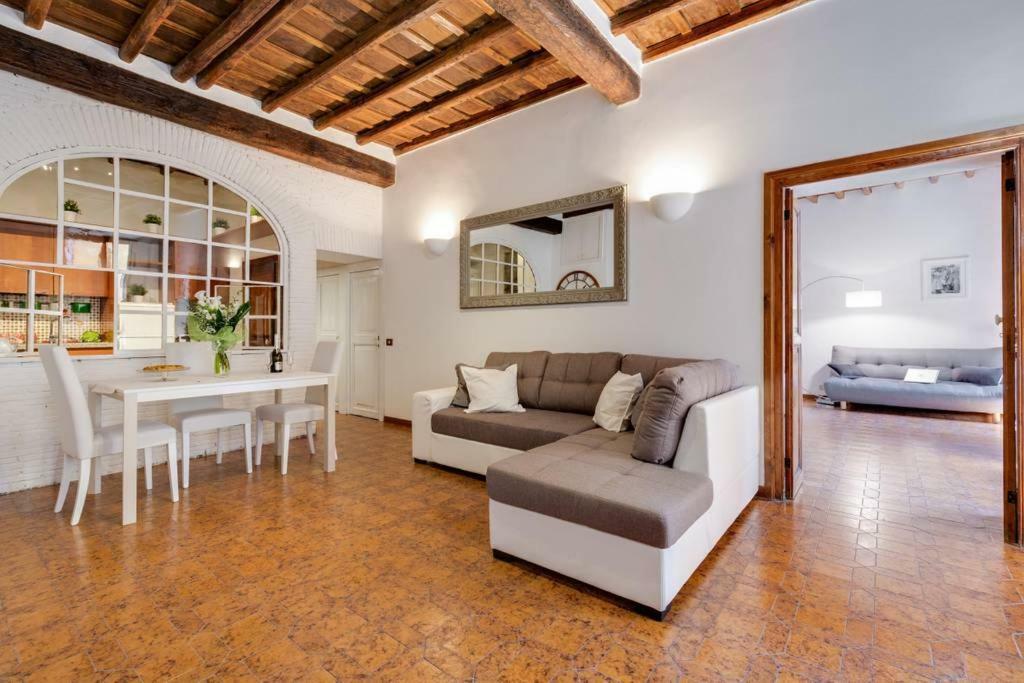 Apartamento Arenula Luxury
