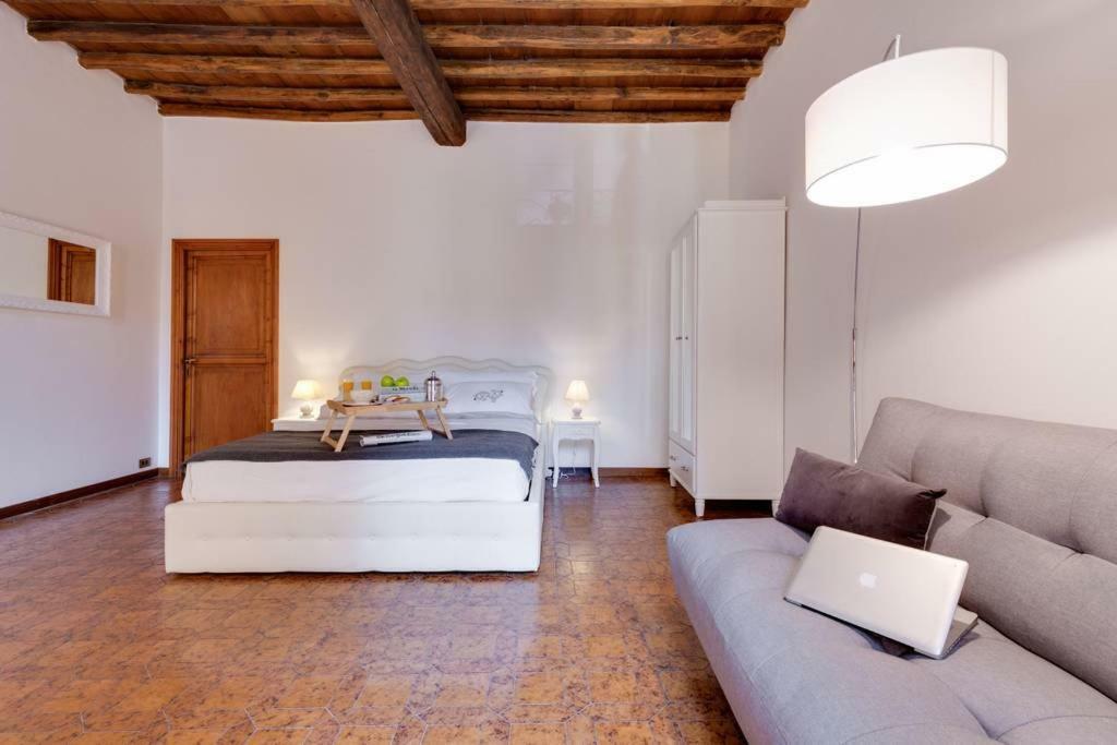 Arenula Luxury Apartamento *