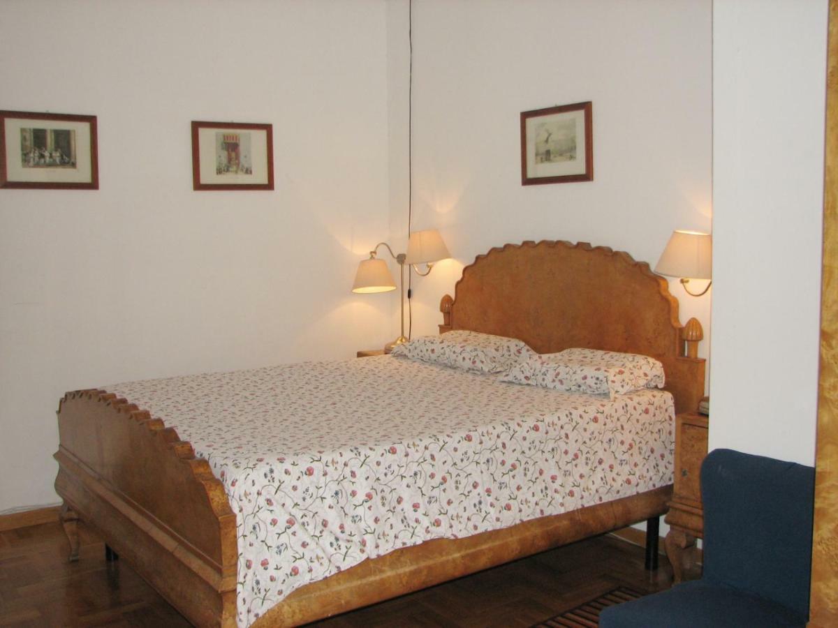 Centro Storico - Piazza Di Spagna Apartment *
