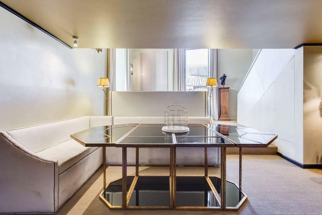 Luxurious Loft Facing The Pantheon Holiday home