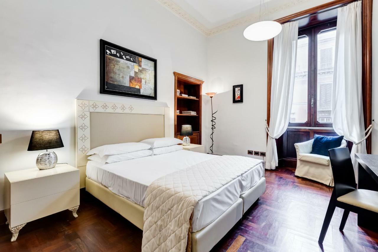 Apartment National *