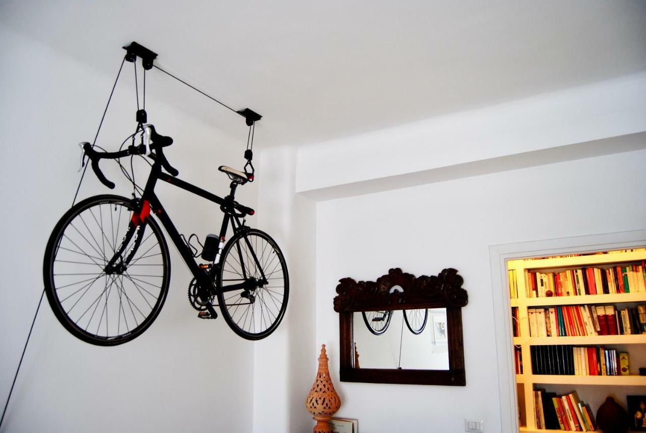 Famiglia Poggi, The Flying Hippo Appartement