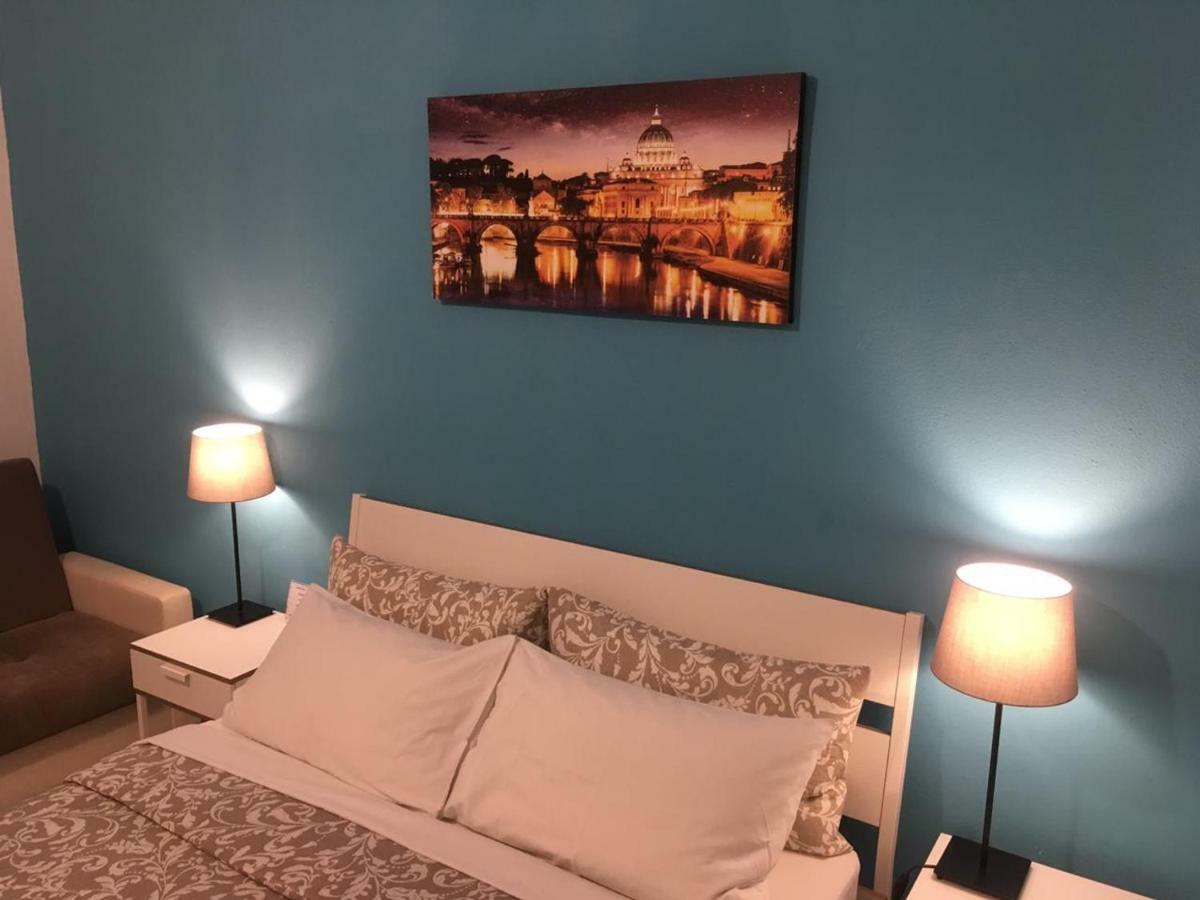 Amoraroma, Economy With Shared Bathrooms Guest house 3*