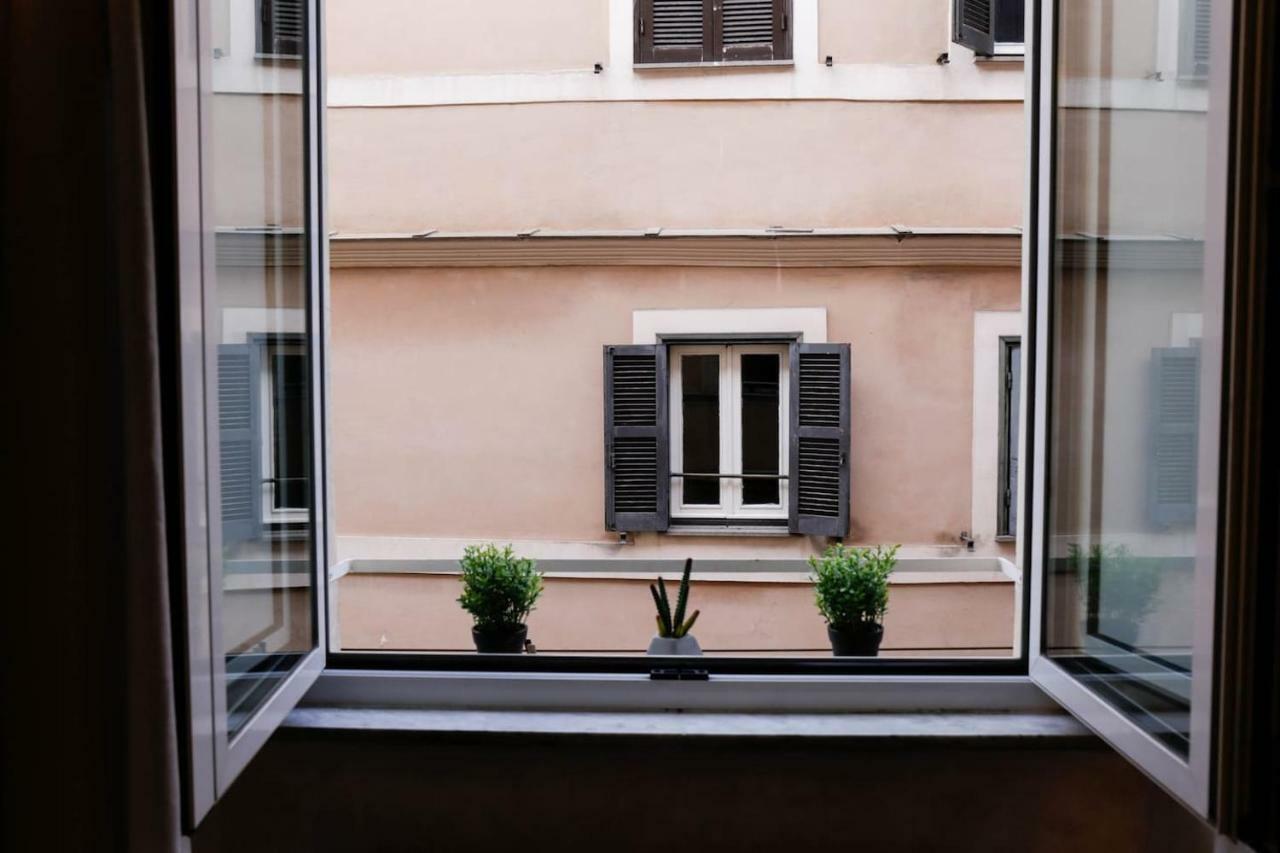 Apartment Domus Titiana Amazing In Trastevere