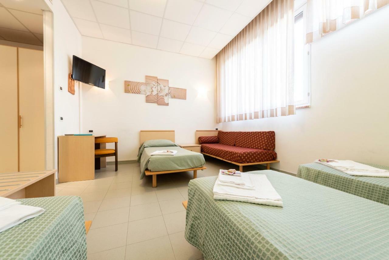 Guest house Casa Per Ferie Opera Don Calabria 3*
