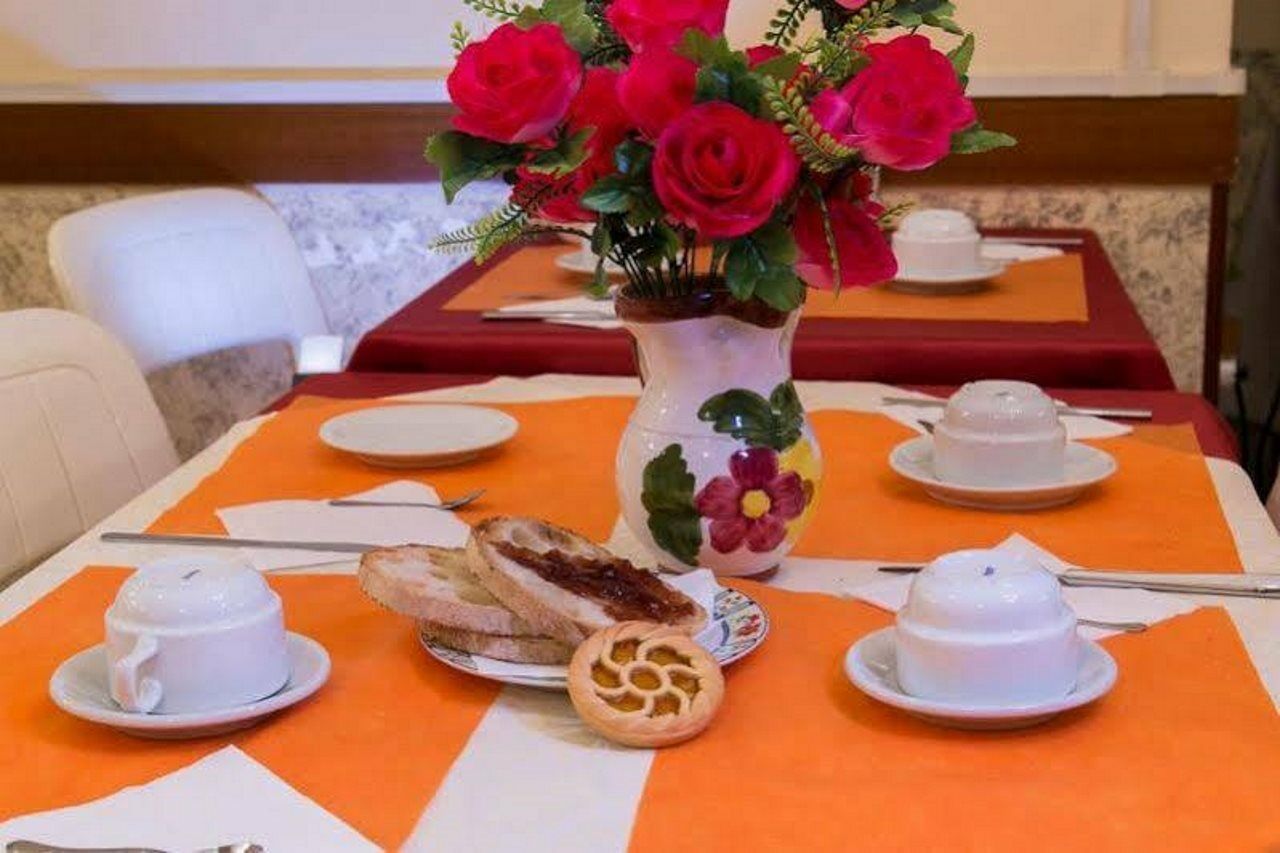 Altavilla Hotel 2*