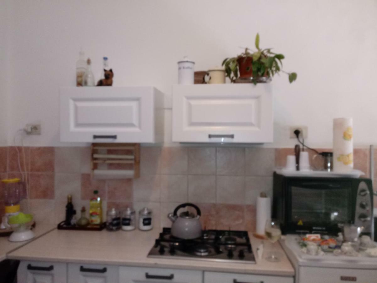 Apartment House *