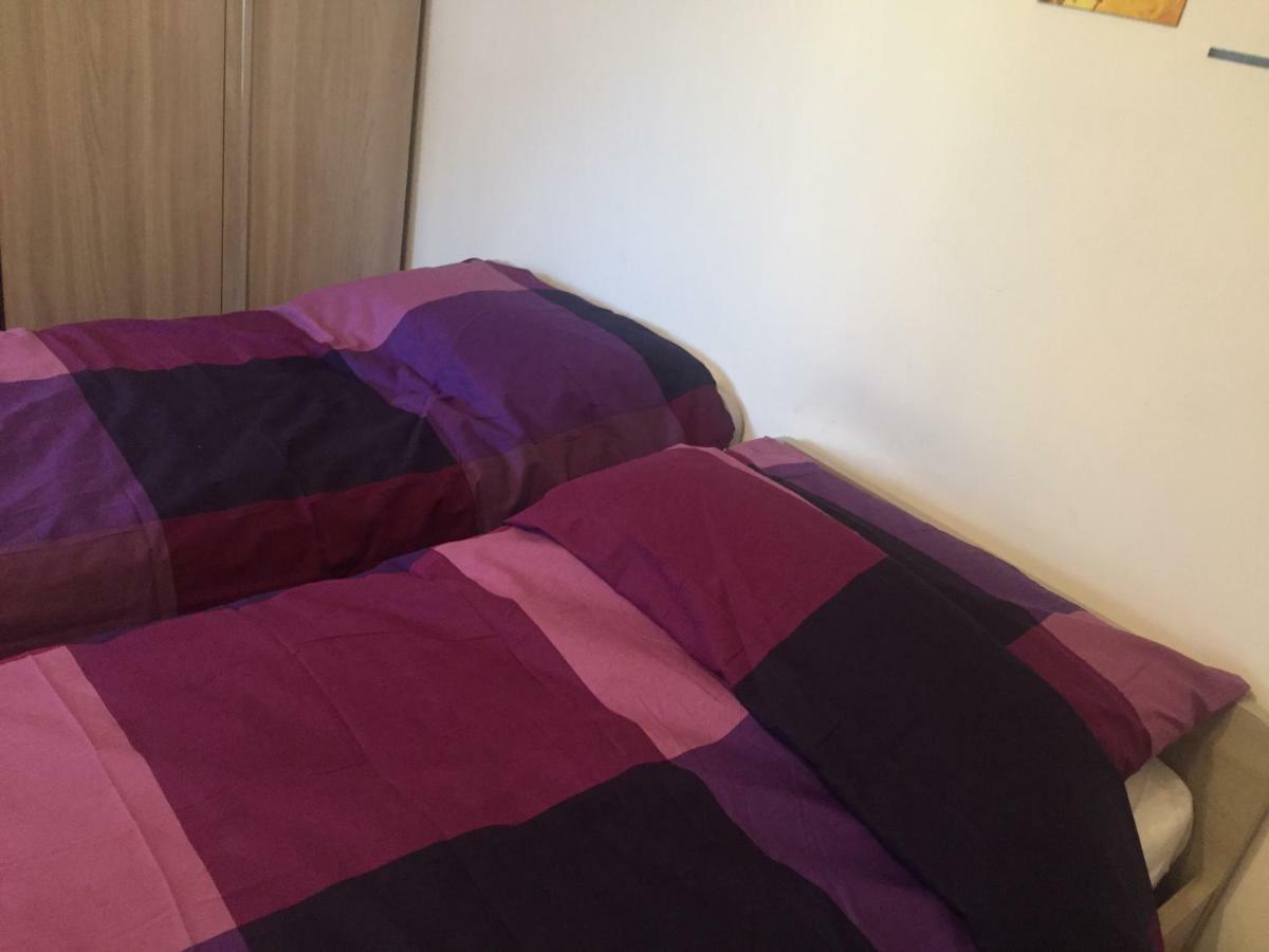 Female Dormitory For Only Female Bed & Breakfast *