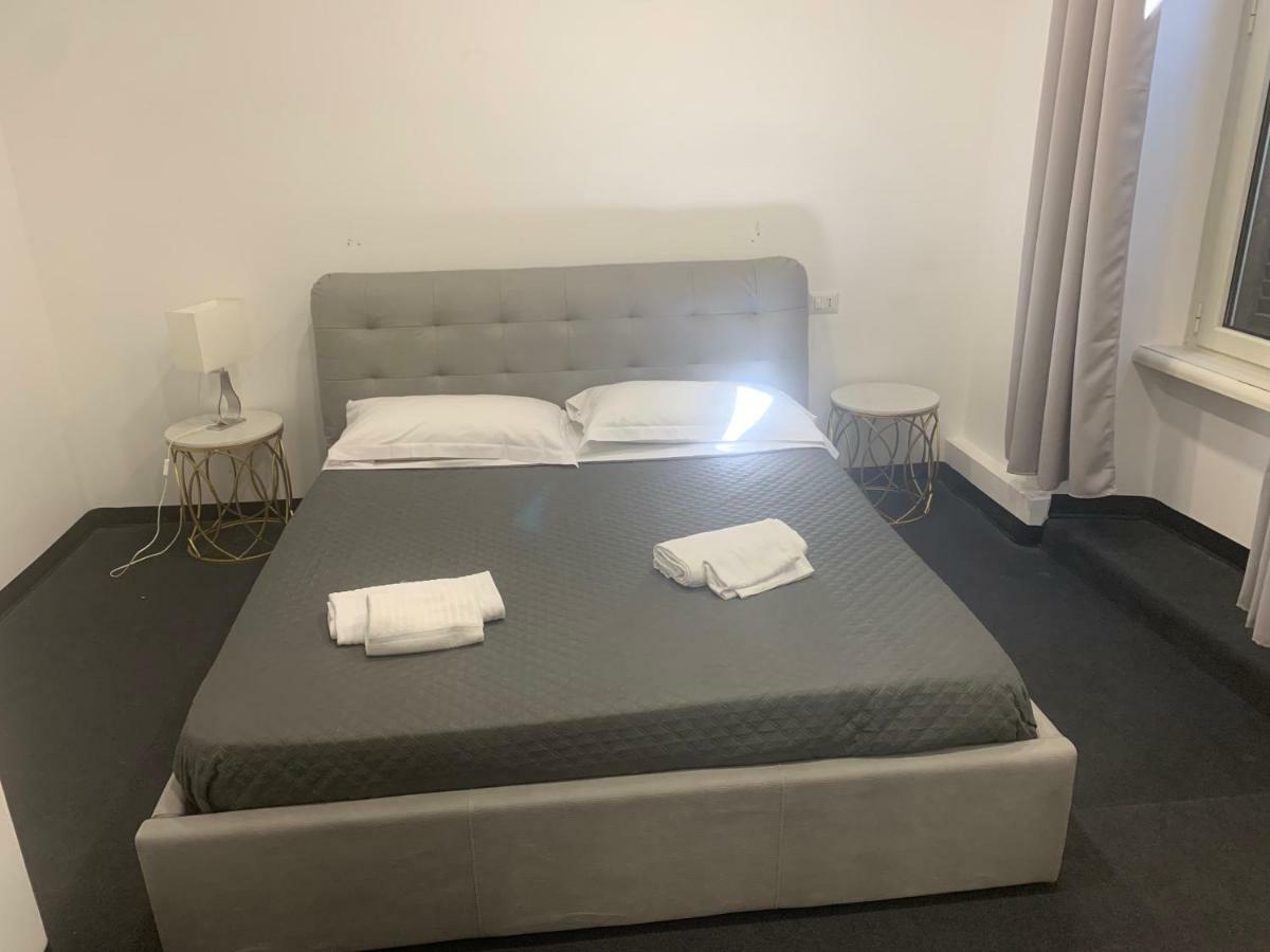 Guest house Lungotevere Collection 2*