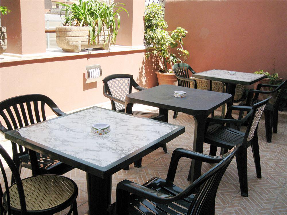 Fawlty Towers Rome