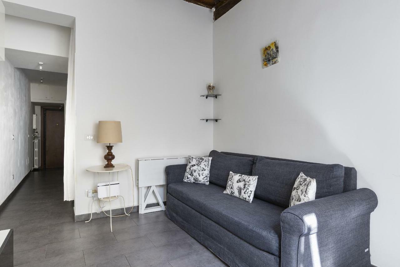 Emma's Borgo, Vatican