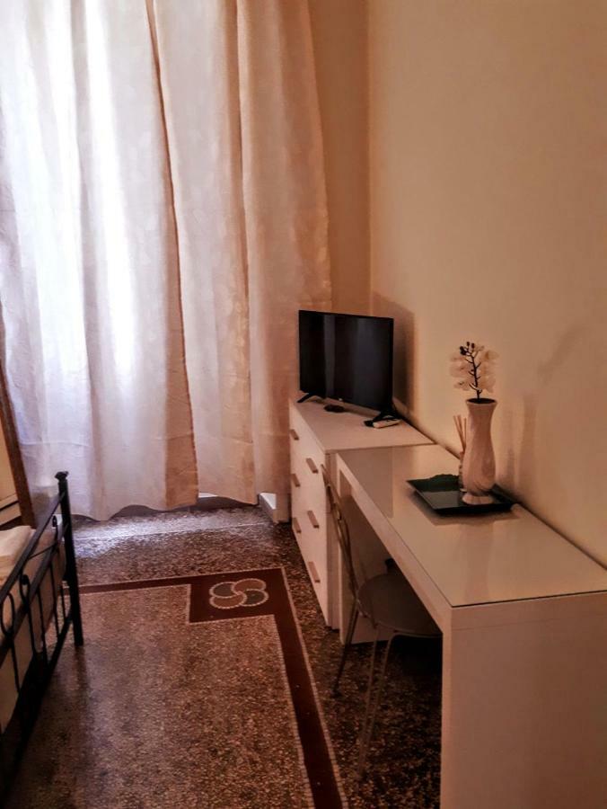 Homestay Sonny House Re Di Affittacamere Rome