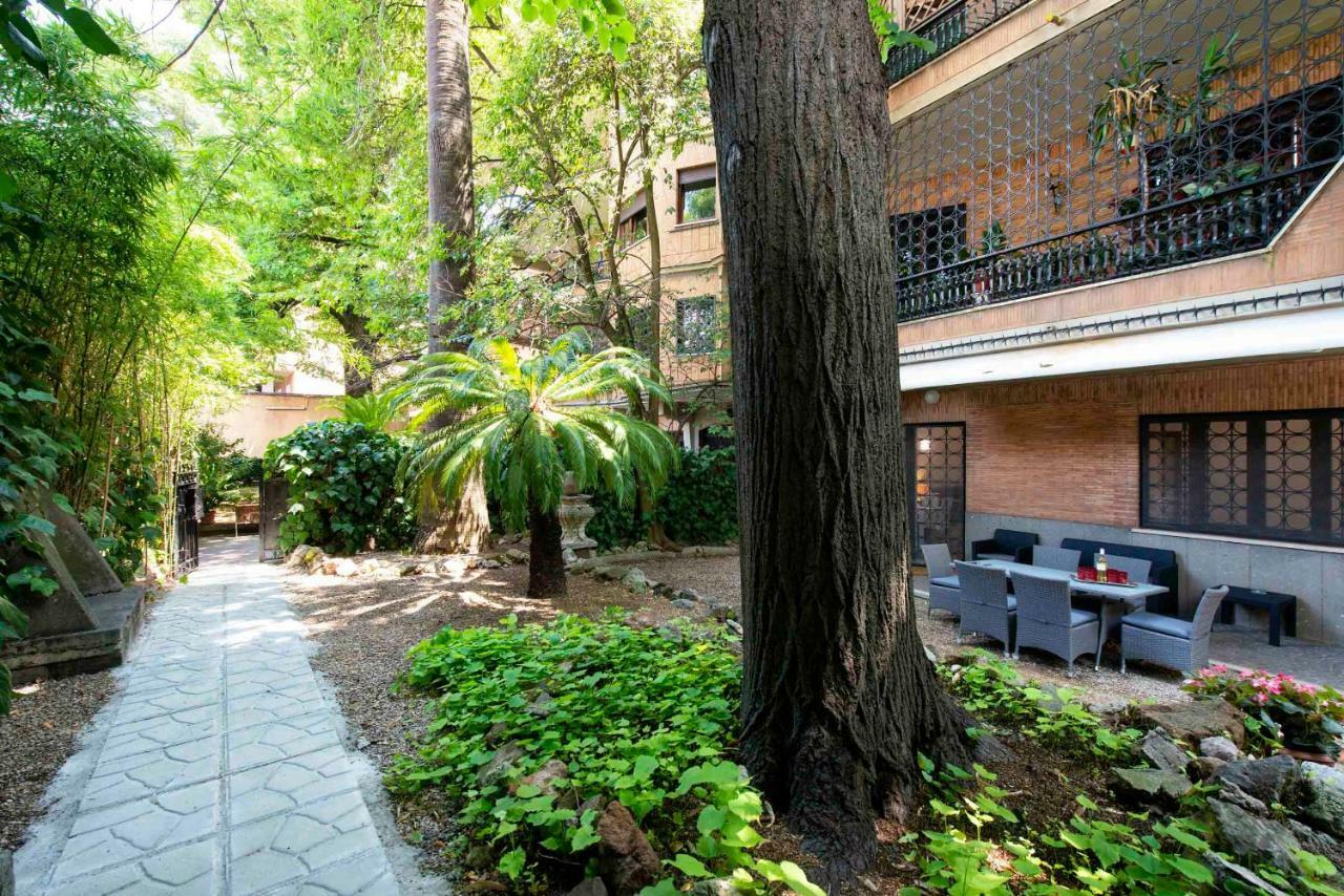 Apartment Vatican 307