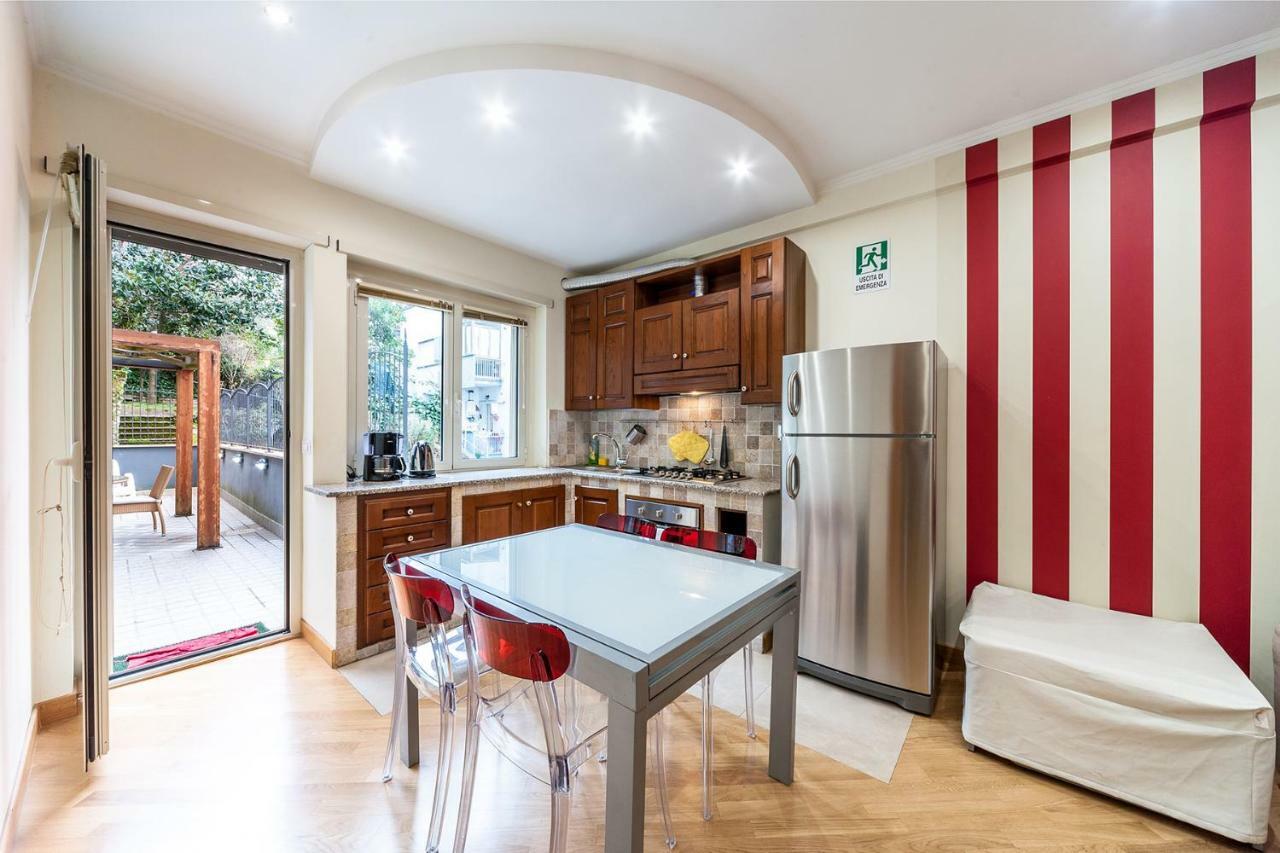 Apartment Nostalgia Romana Rome