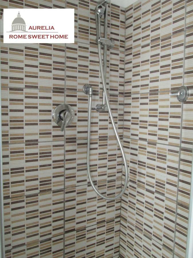 Aurelia Sweet * Rome