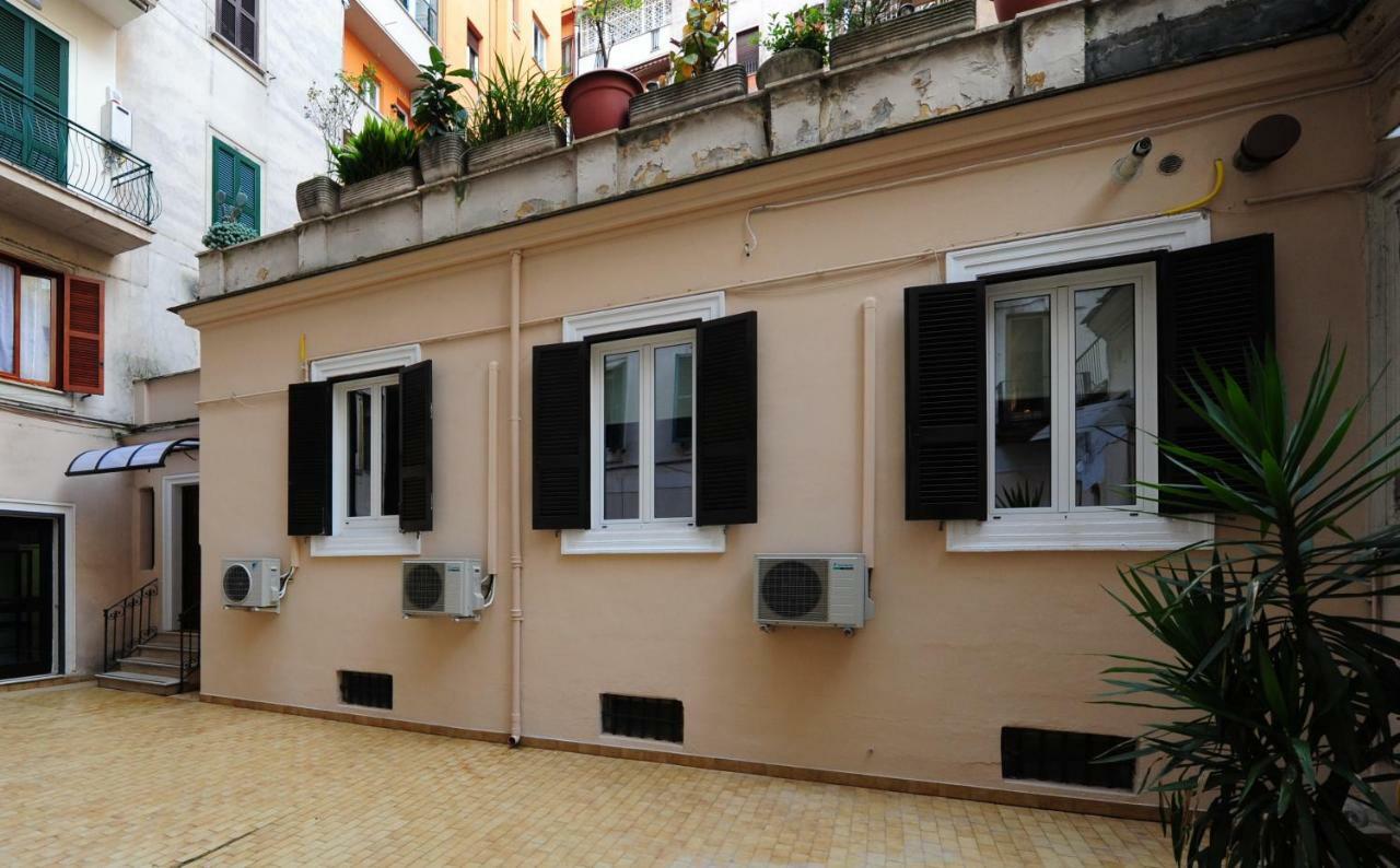 Fotofever Apt, Two Bedrooms With Air Conditioned In Elegant Shopping Area, Close To Vatican City Rome