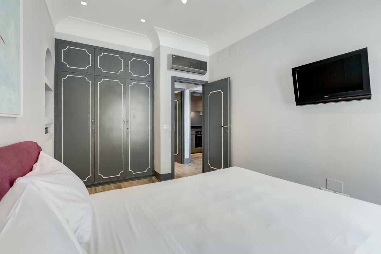 Trevi Area Penthouse *