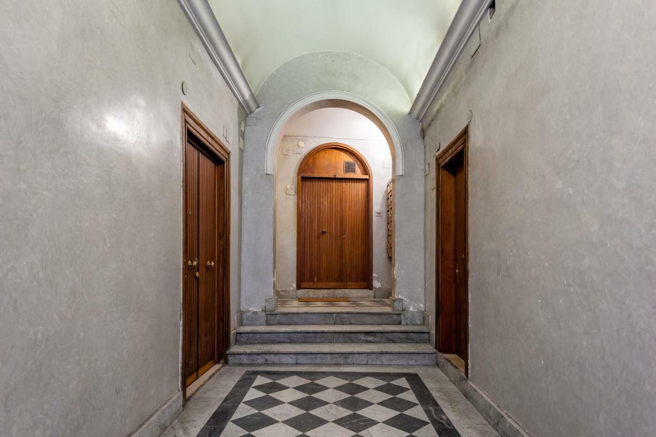 Apartment Irex Trevi Fountain Private Rome
