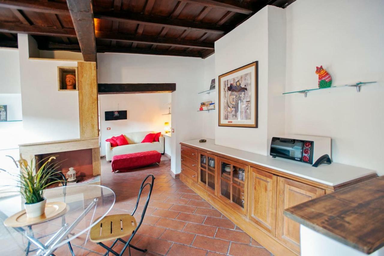 38 Vicolo De' Cinque Apartment