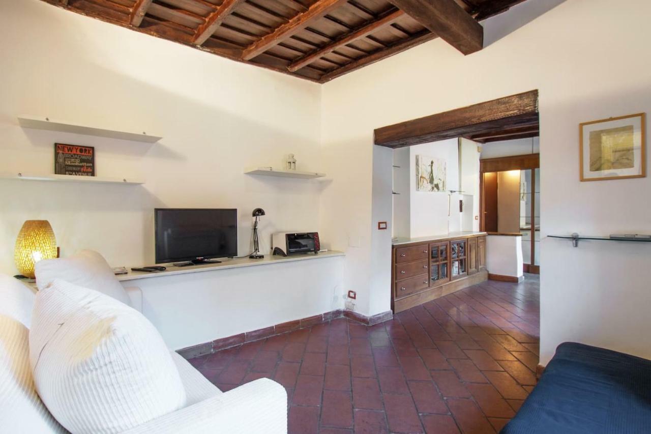 38 Vicolo De' Cinque Apartment Rome