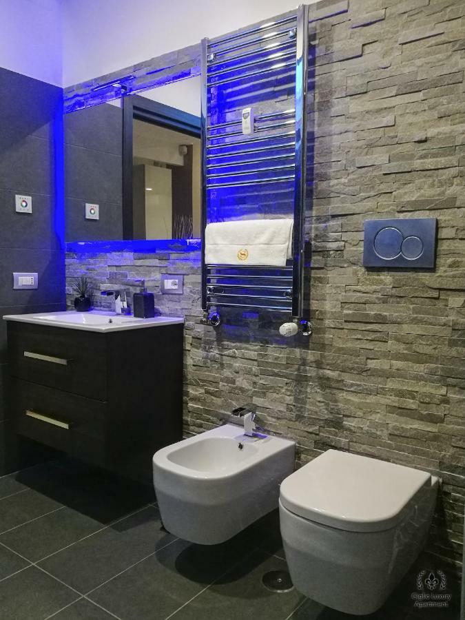 Apartment Giglio Luxury - Chroma Italy Rome