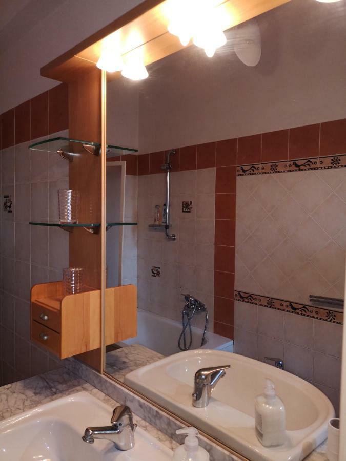 Appartement Checchi House *