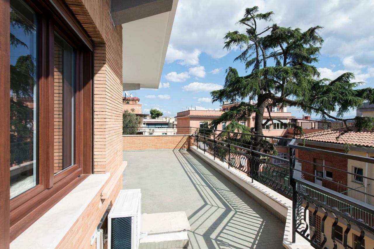 Apartment Vatican 307