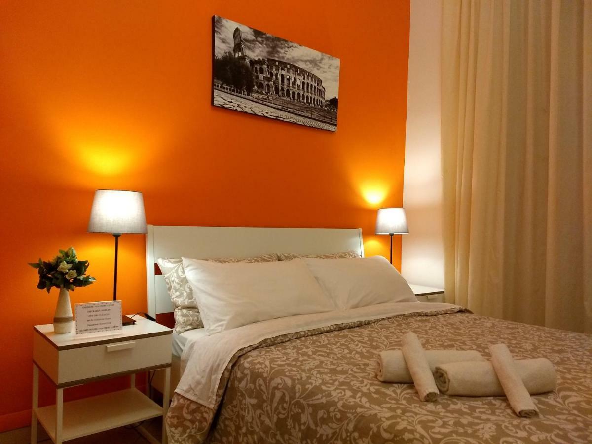 Amoraroma, Economy With Shared Bathrooms 3* Rome
