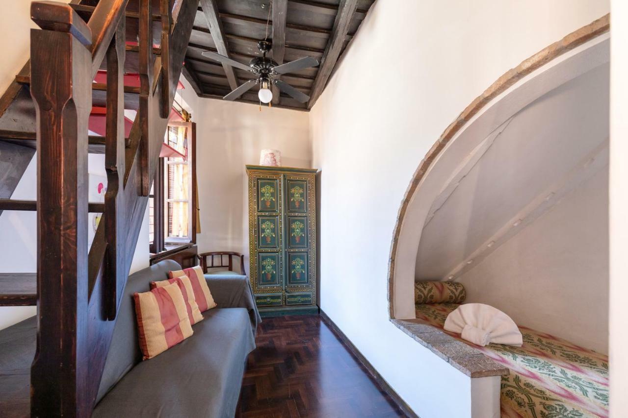 Apartment Charming Roman Holidays In Trastevere Rome