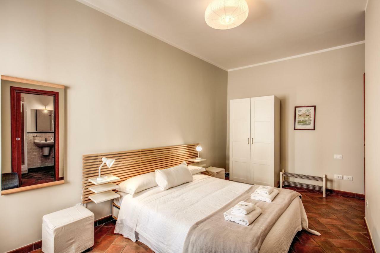 Appartement Via Del Monte Della Farina Rome