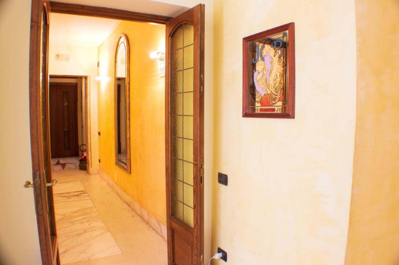 Martina A Piazza Del Popolo Guest house Rome
