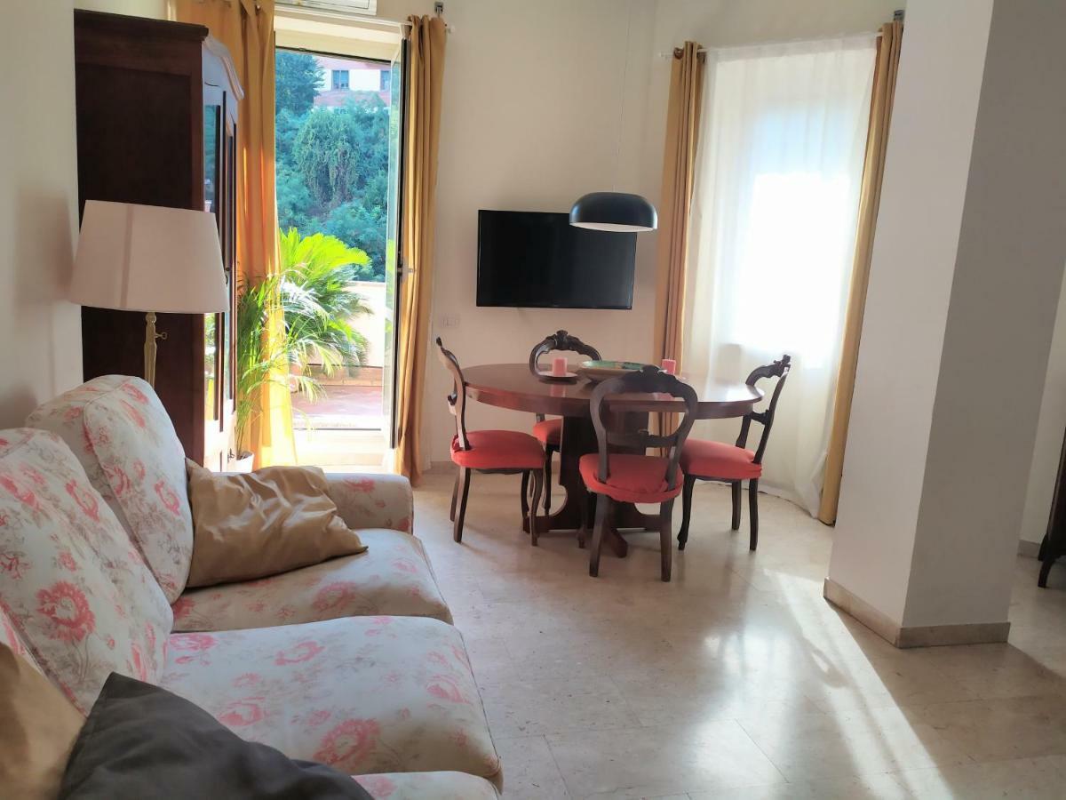 Apartment Viale Trastevere 231 A Int.2 *