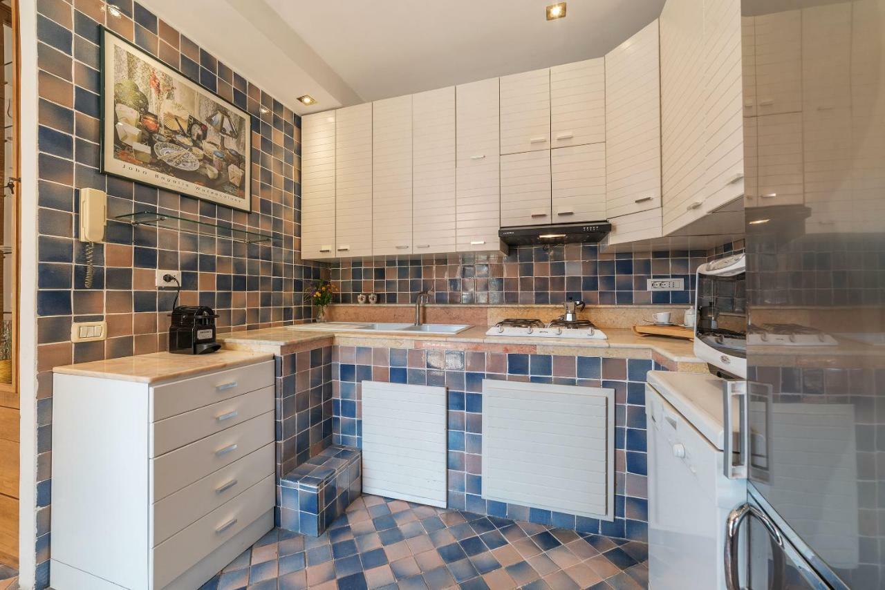 The Spanish Steps Grand Penthouse Apartment