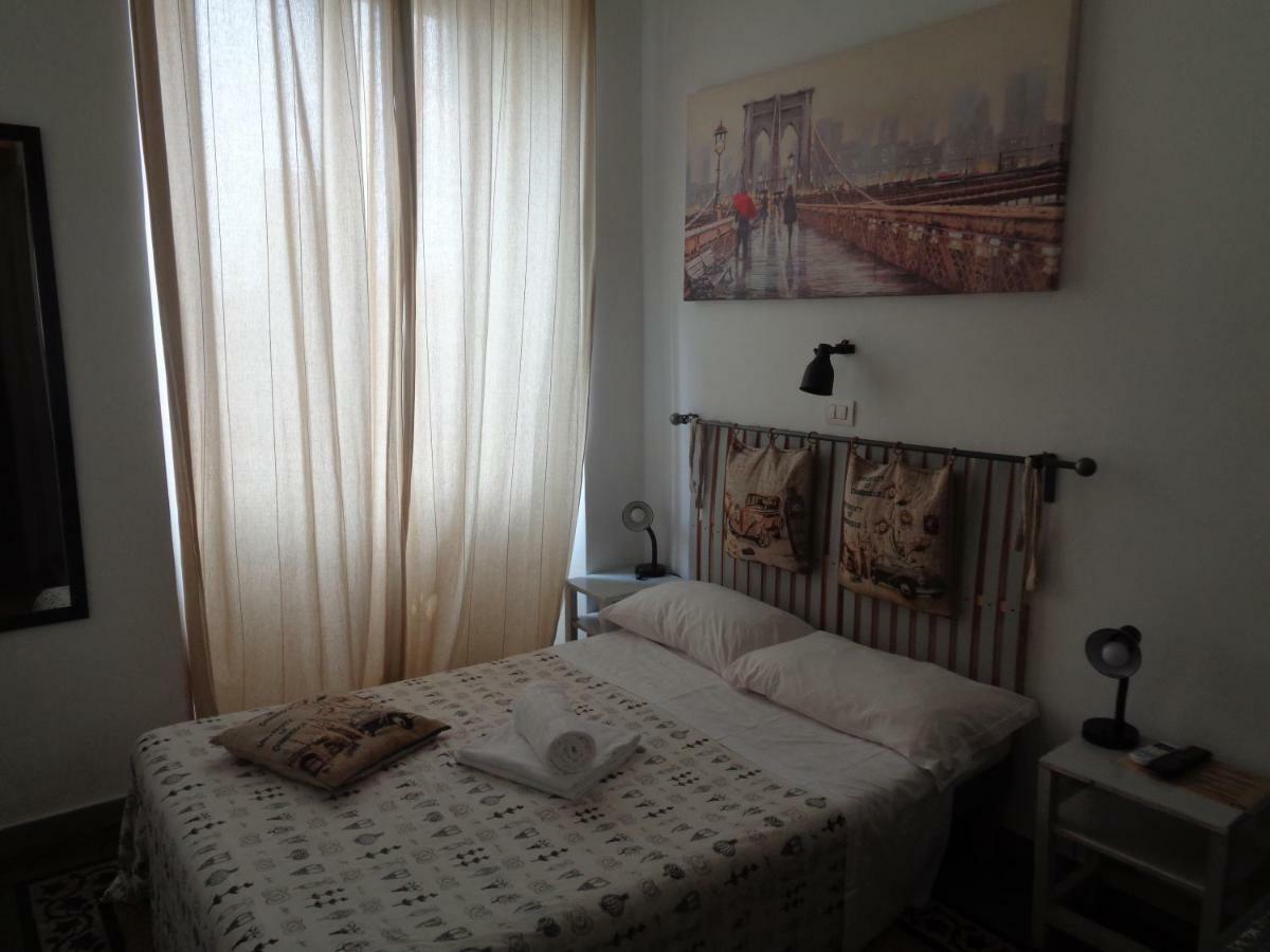 Guest house T C Rms *