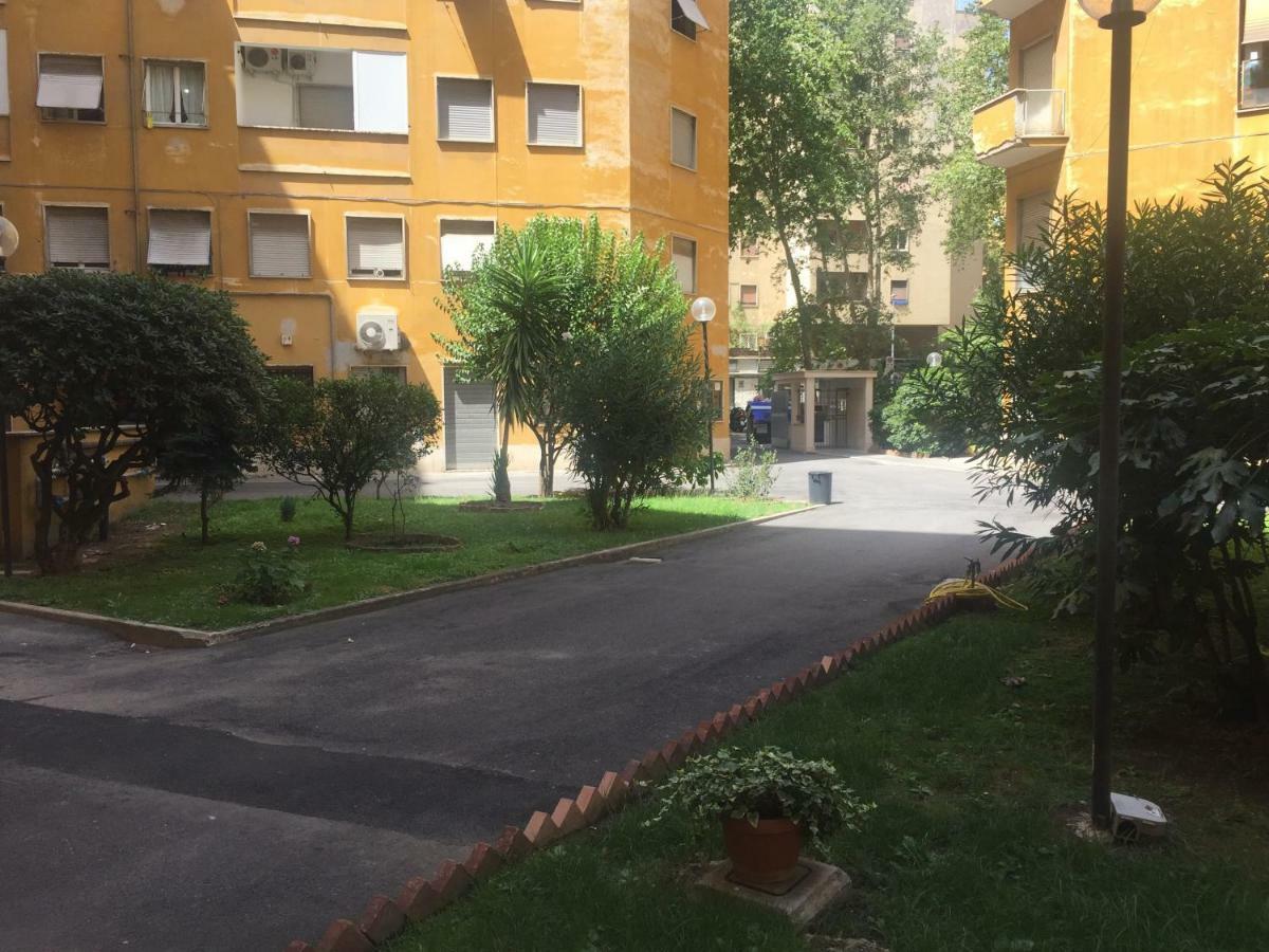 Bed & Breakfast Female Dormitory For Only Female *