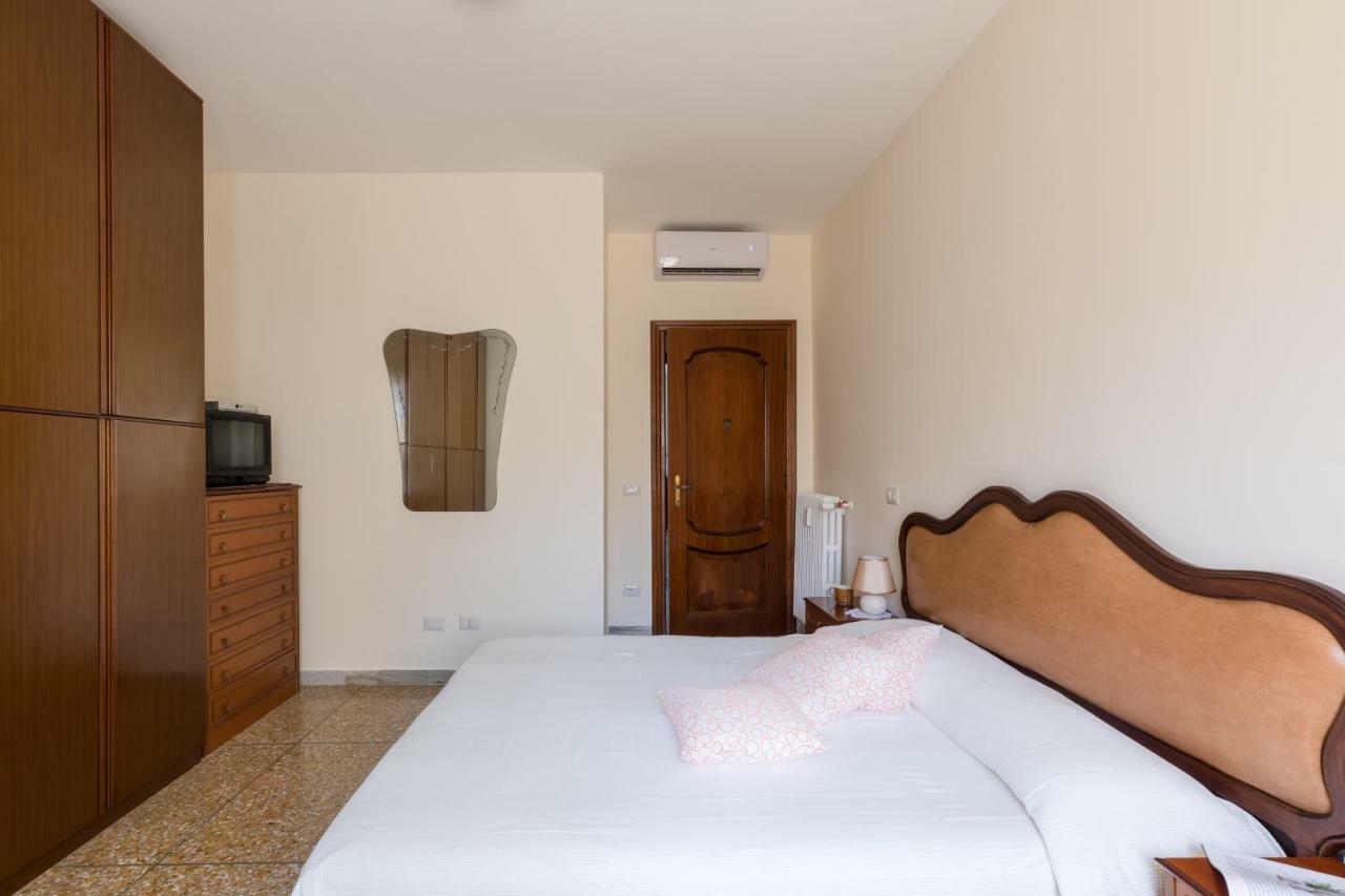 Hortis Apartment, 5 Persone, 2 Camere, Balcone, Metro C E Tram Per Il Centro *