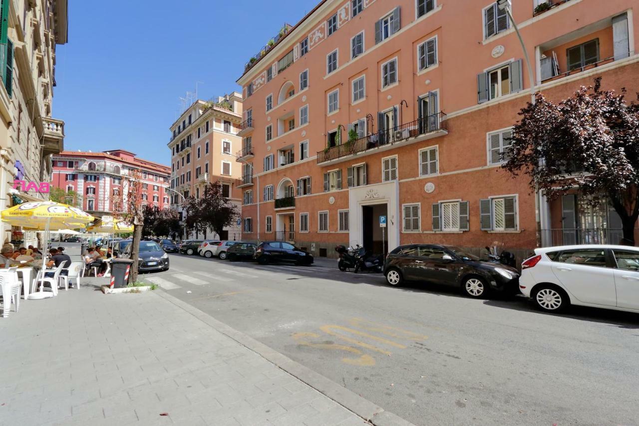 Saras Apartment *
