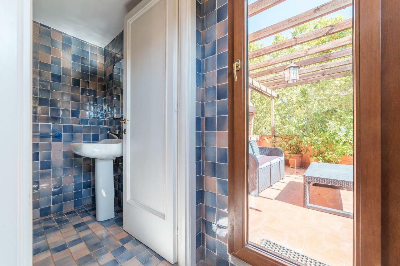 The Spanish Steps Grand Penthouse Rome