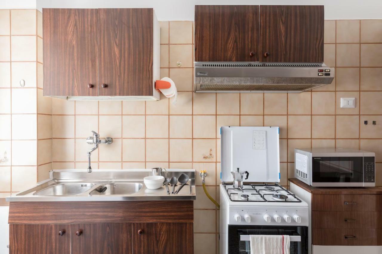 Hortis Apartment, 5 Persone, 2 Camere, Balcone, Metro C E Tram Per Il Centro Appartamento