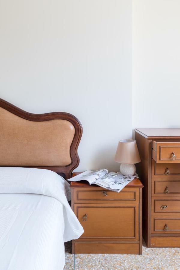 Apartment Hortis Apartment, 5 Persone, 2 Camere, Balcone, Metro C E Tram Per Il Centro Rome