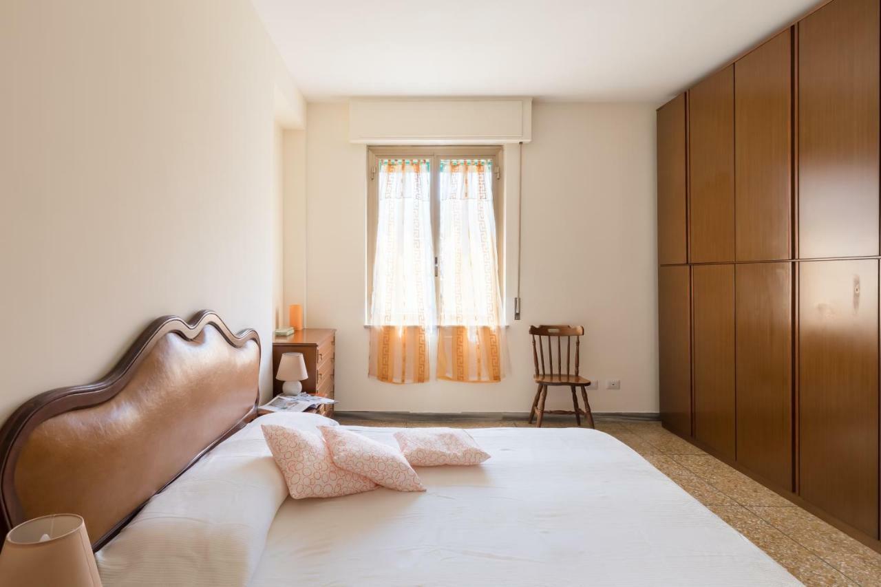 Appartamento Hortis Apartment, 5 Persone, 2 Camere, Balcone, Metro C E Tram Per Il Centro *