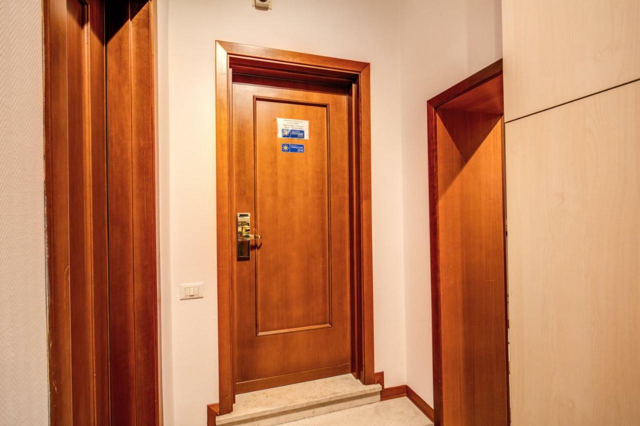 Casa Carra 3* Rome
