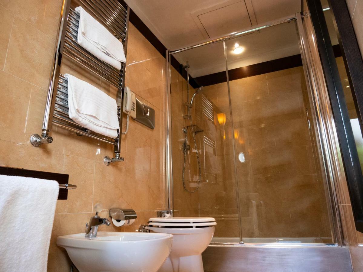 Guest house Intown Luxury House 3*