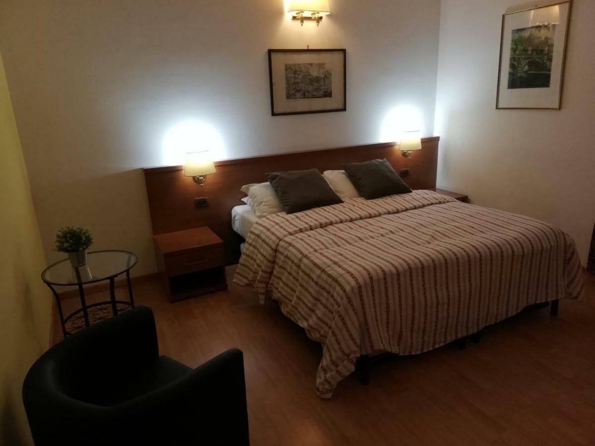 Domus Appia 154 Bed & Breakfast Rome