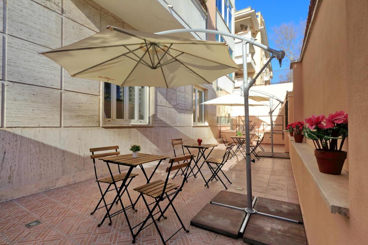 Domus Ponte Milvio 2* Rome