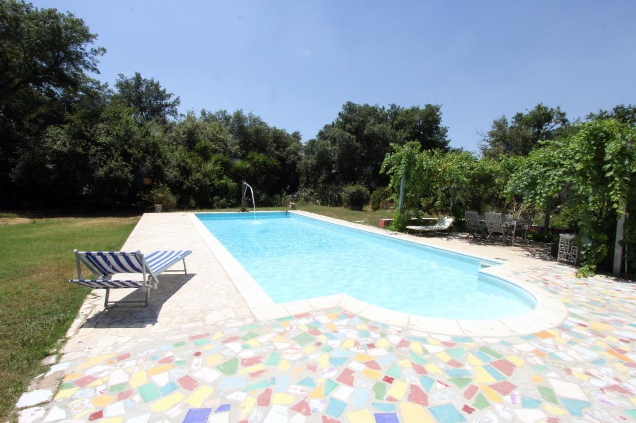 Villa Writers' Country House *