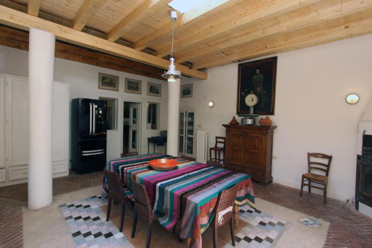 Villa Writers' Country House *