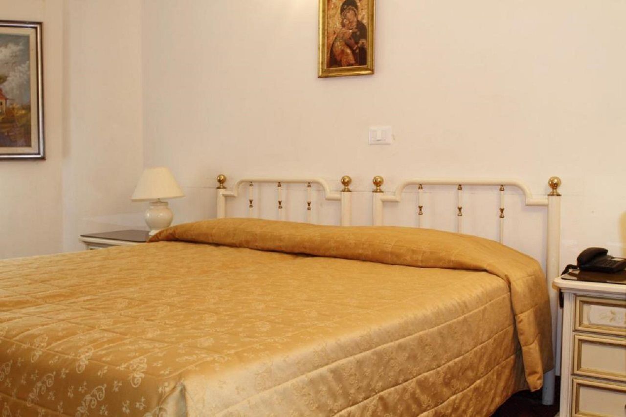 Gh San Giusto Hotel 3*